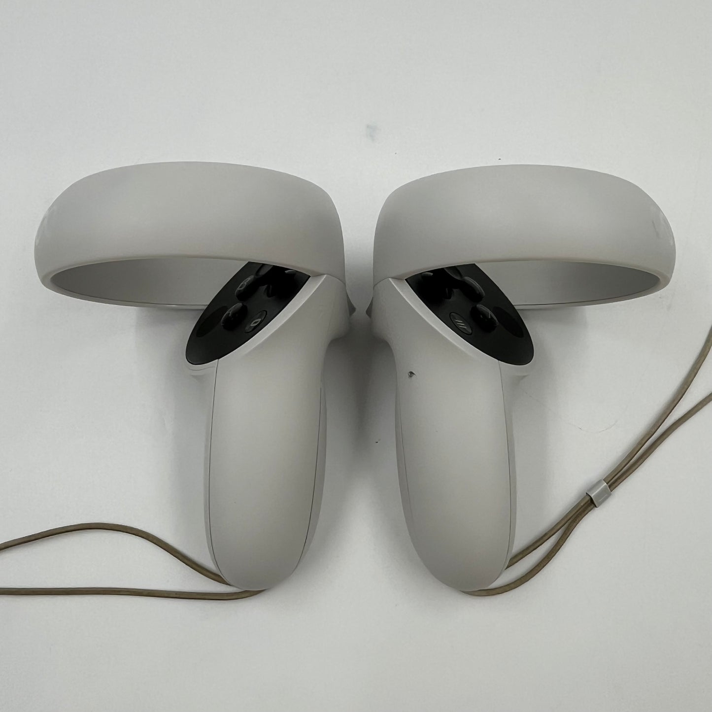 Meta Quest 2 64GB Standalone All-in-One VR Headset KW49CM