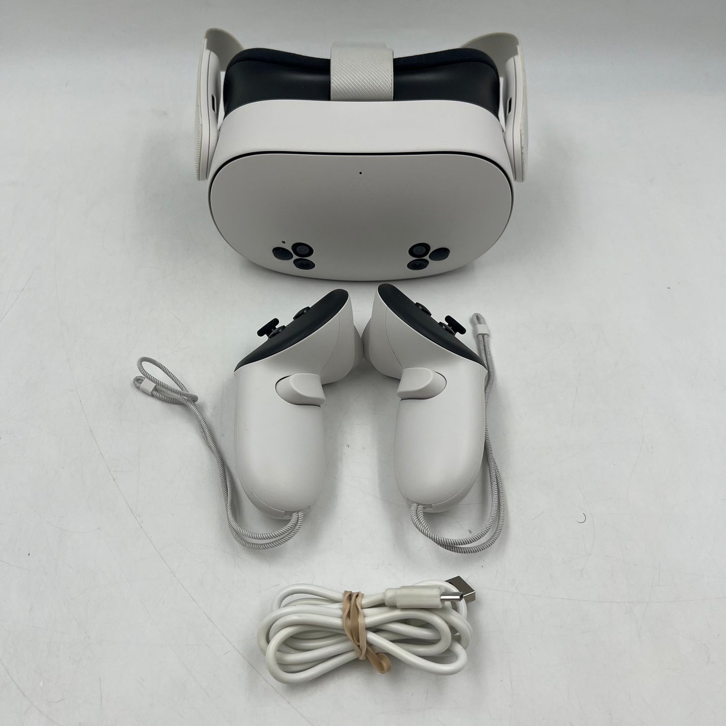 Meta Quest 3S 128GB Standalone All-in-One VR Headset P97