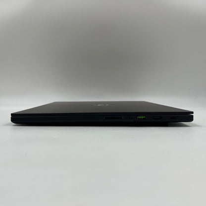 Razer Blade 16 RZ09-0528M2 16" Ryzen AI 9 365 2.0GHz 64GB RAM 2TB SSD RTX 5080