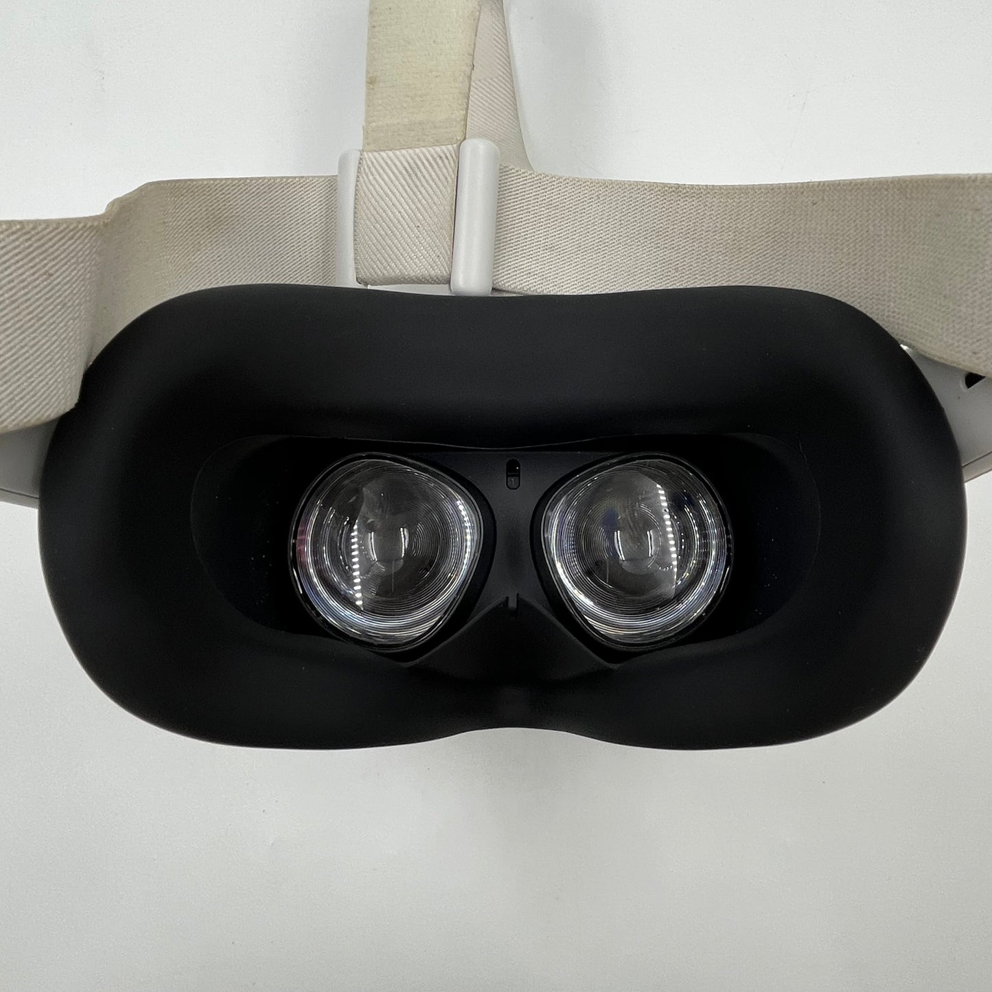 Meta Quest 2 64GB Standalone All-in-One VR Headset KW49CM