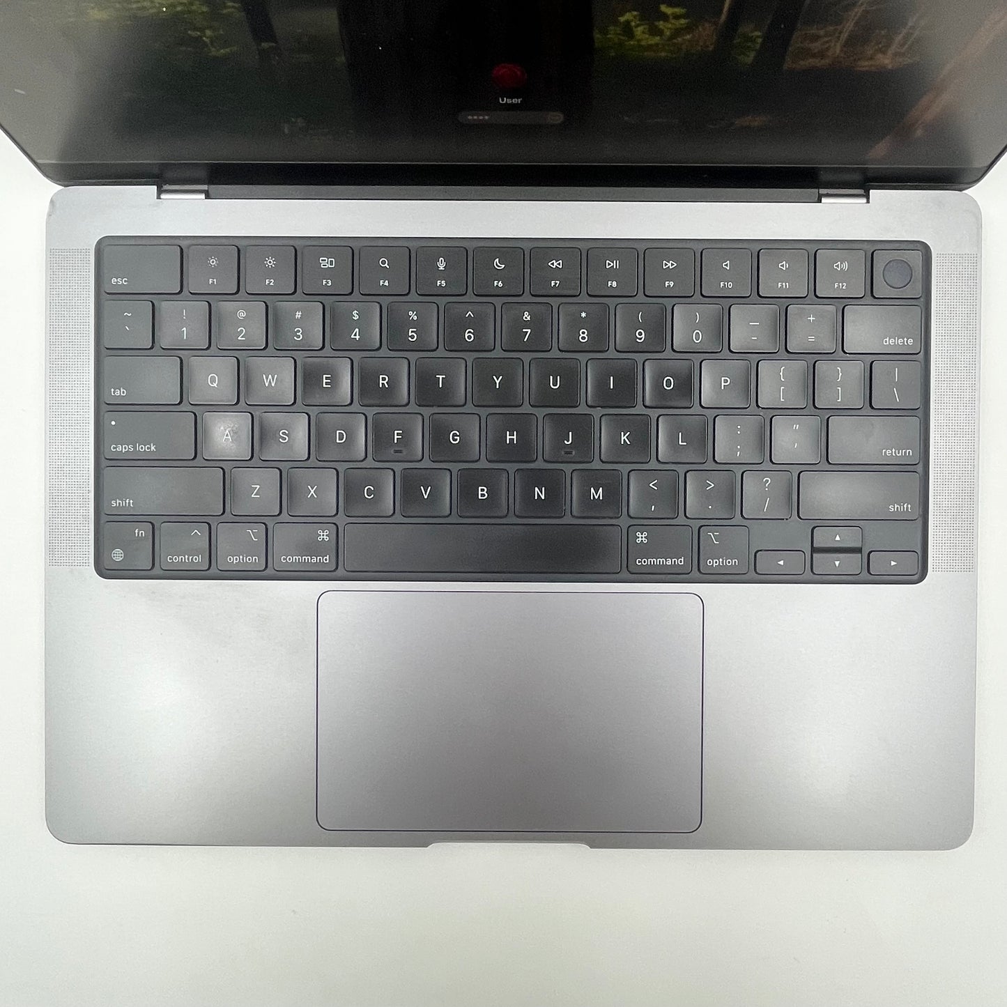 2021 Apple MacBook Pro 14" M1 Pro 14C GPU 3.2GHz 16GB RAM 512GB SSD A2442