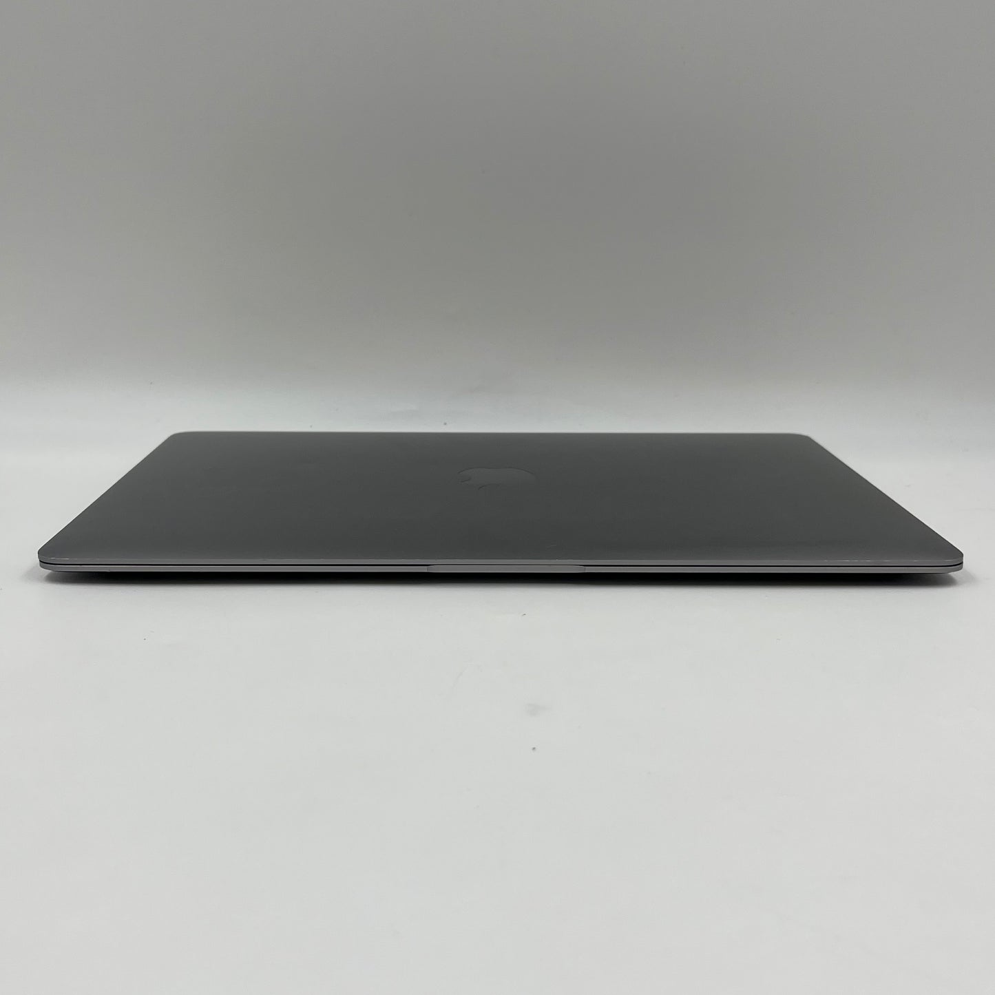 2019 Apple MacBook Air 13.3" i5 1.6GHz 8GB RAM 128GB SSD Space Gray A1932