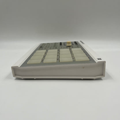 Native Instruments Maschine Mikro MK2 Groove Production Studio White