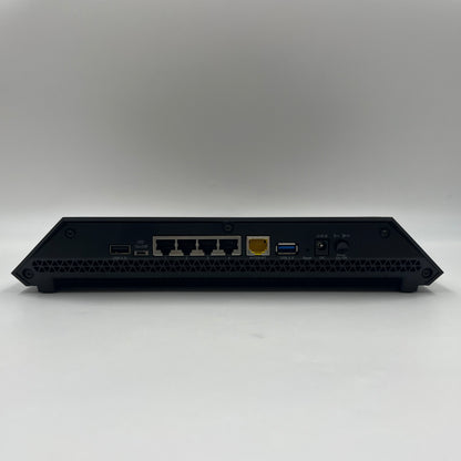 NETGEAR Nighthawk X6 Tri Band 	2.4GHz/5Ghz R8000 Wifi Router