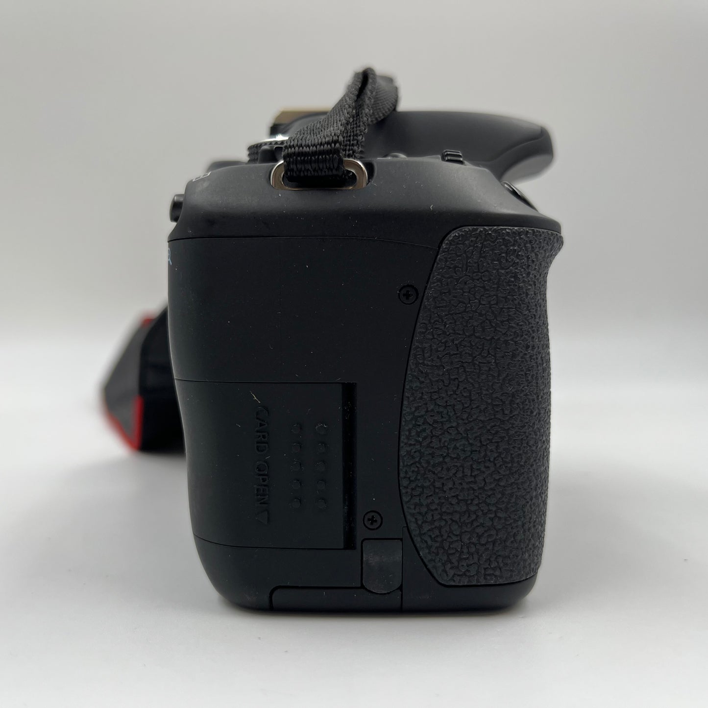 Canon EOS Rebel T3i 18.0MP Digital SLR DSLR Camera Body Only
