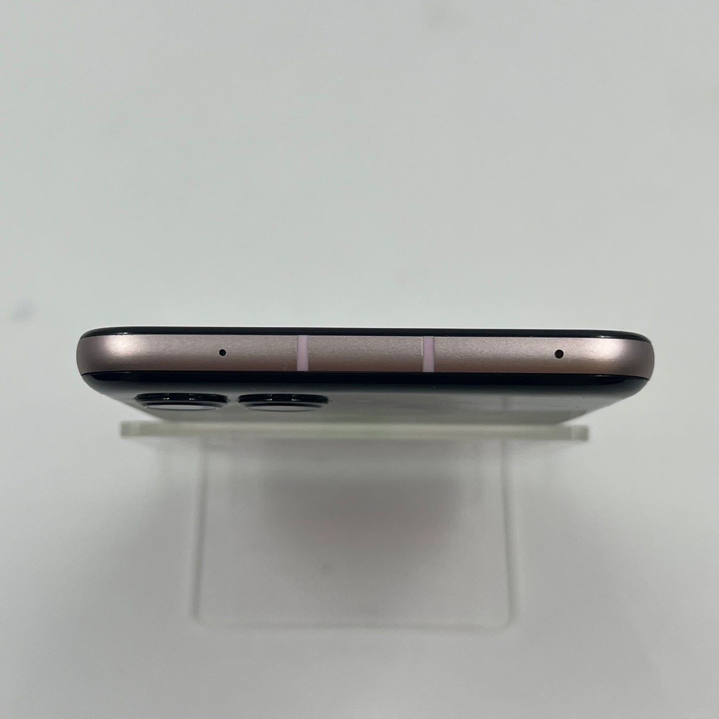 T-Mobile Motorola razr 2025 256GB 15 Pink XT2553