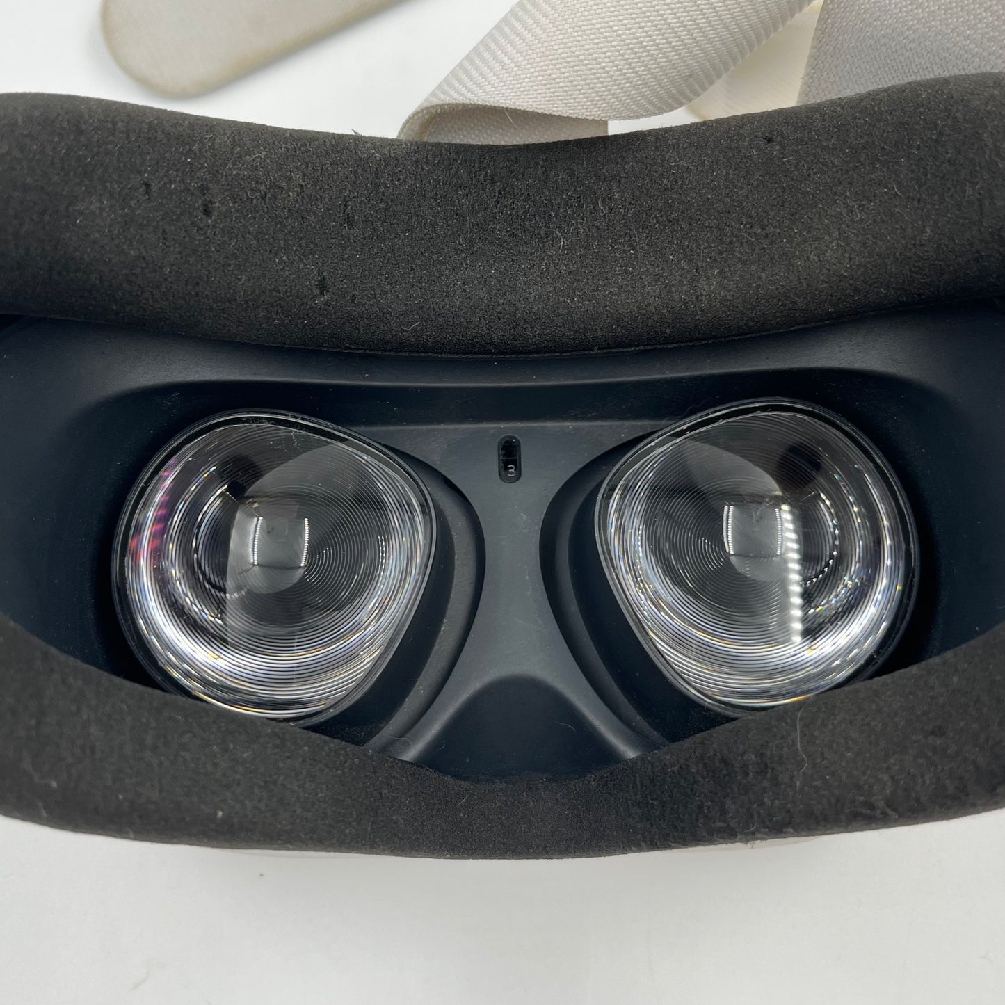 Meta Quest 2 128GB Standalone All-in-One VR Headset KW49CM