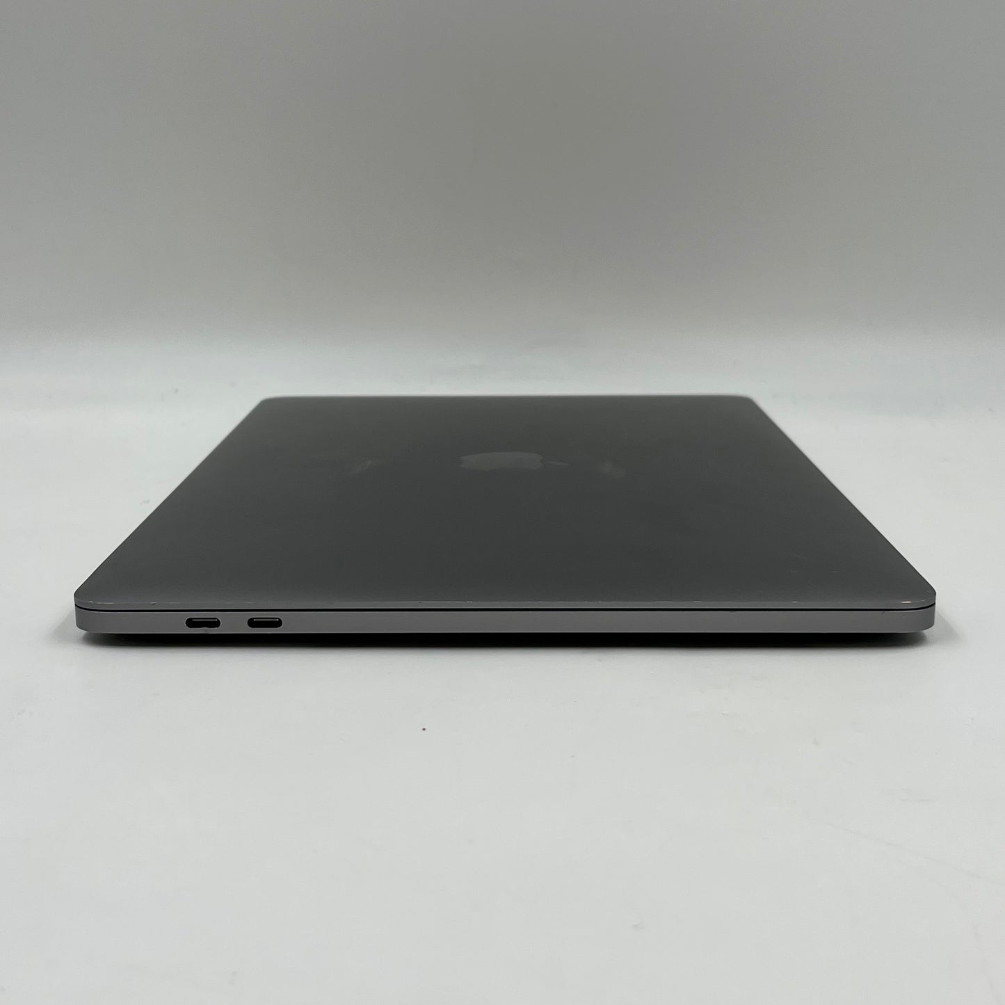 2018 Apple MacBook Pro 13.3" i5 2.3GHz 8GB RAM 256GB SSD Silver A1989