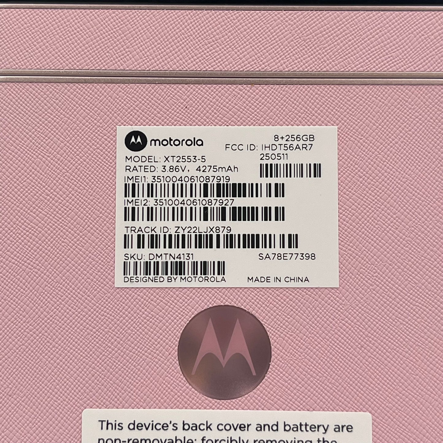 T-Mobile Motorola razr 2025 256GB 15 Pink XT2553