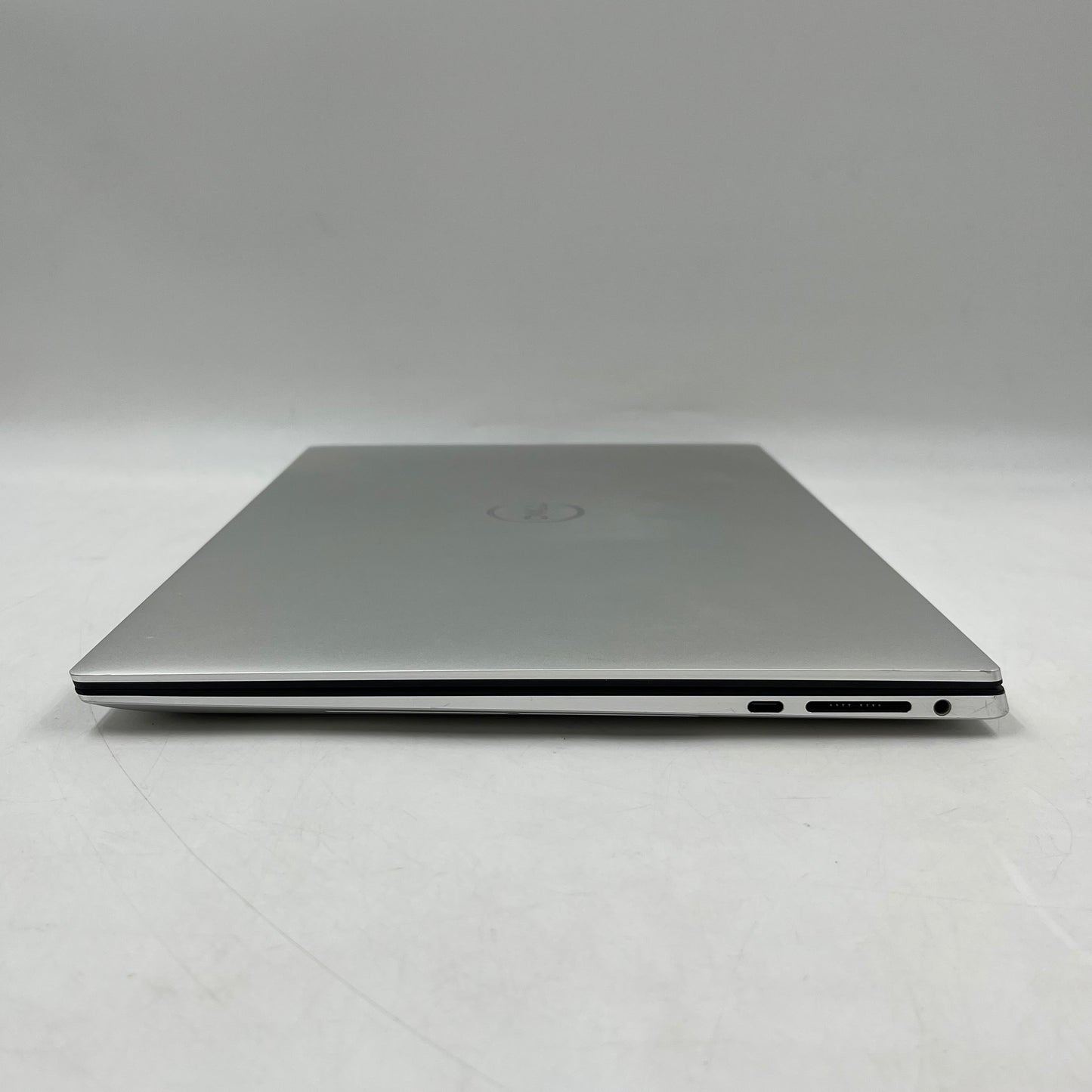 Dell XPS 15 9510 15.6" i9-11900H 2.5GHz 32GB RAM 1TB SSD GeForce RTX 3050 Ti