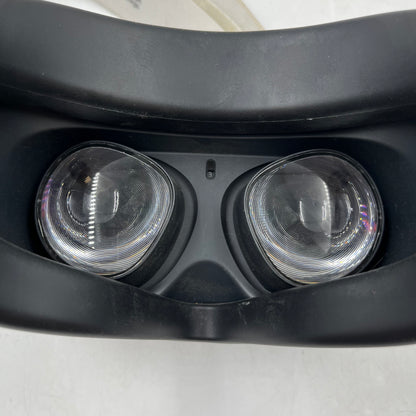 Oculus Quest 2 128GB Standalone All-in-One VR Headset KW49CM
