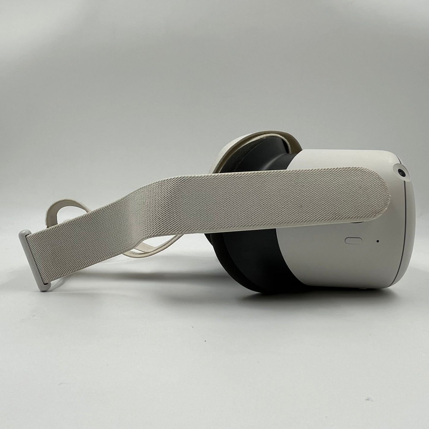 Meta Quest 2 128GB Standalone All-in-One VR Headset KW49CM