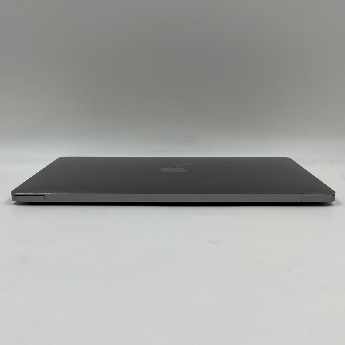 2018 Apple MacBook Pro 13.3" i5 2.3GHz 8GB RAM 256GB SSD Silver A1989