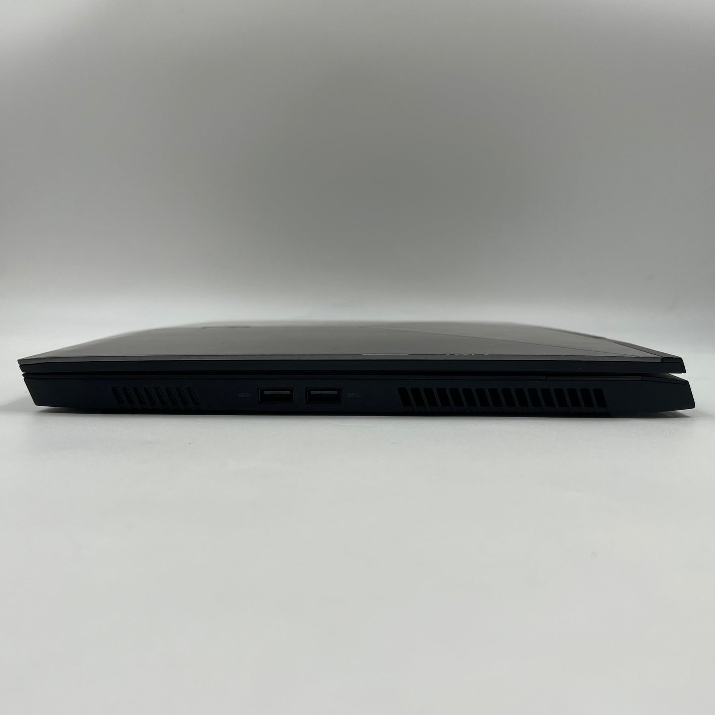 Alienware M15 15.6" i7-8750H 2.2GHz 16GB RAM 256GB SSD 1TB HDD GeForce GTX 1060