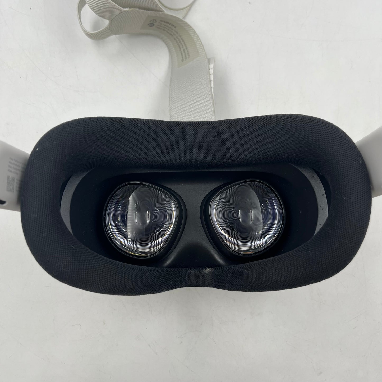 Meta Quest 3S 128GB Standalone All-in-One VR Headset P97