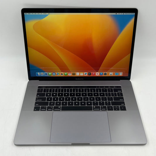 2018 Apple MacBook Pro 15" i7 2.2GHz 16GB RAM 256GB SSD Silver A1990