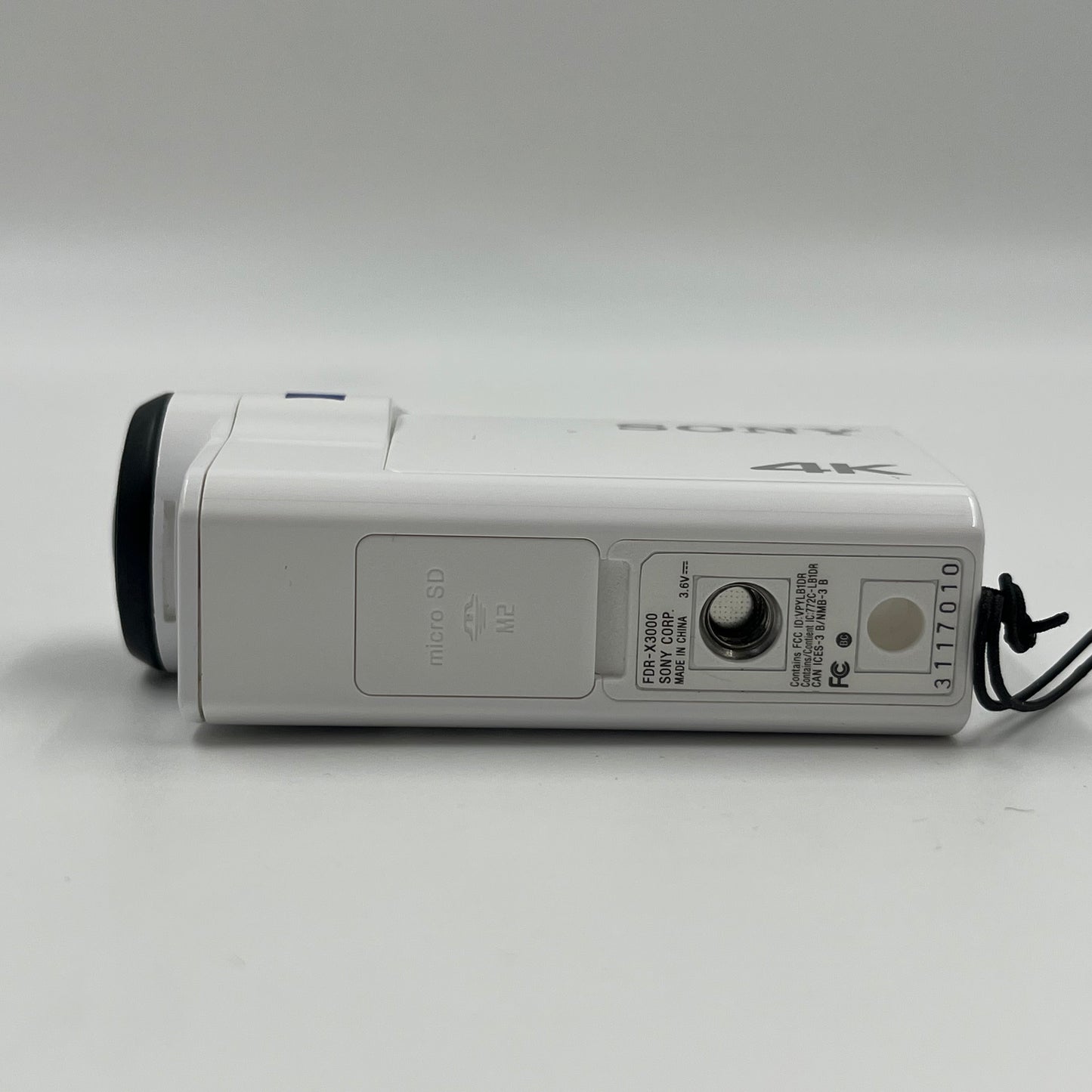 Sony FDR-X3000 8MP Digital 4K Action Camera with Protective Case