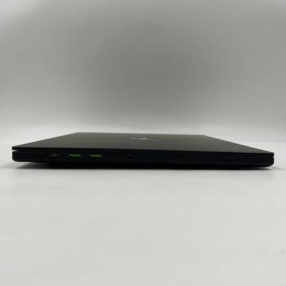 Razer Blade 16 RZ09-0528M2 16" Ryzen AI 9 365 2.0GHz 64GB RAM 2TB SSD RTX 5080