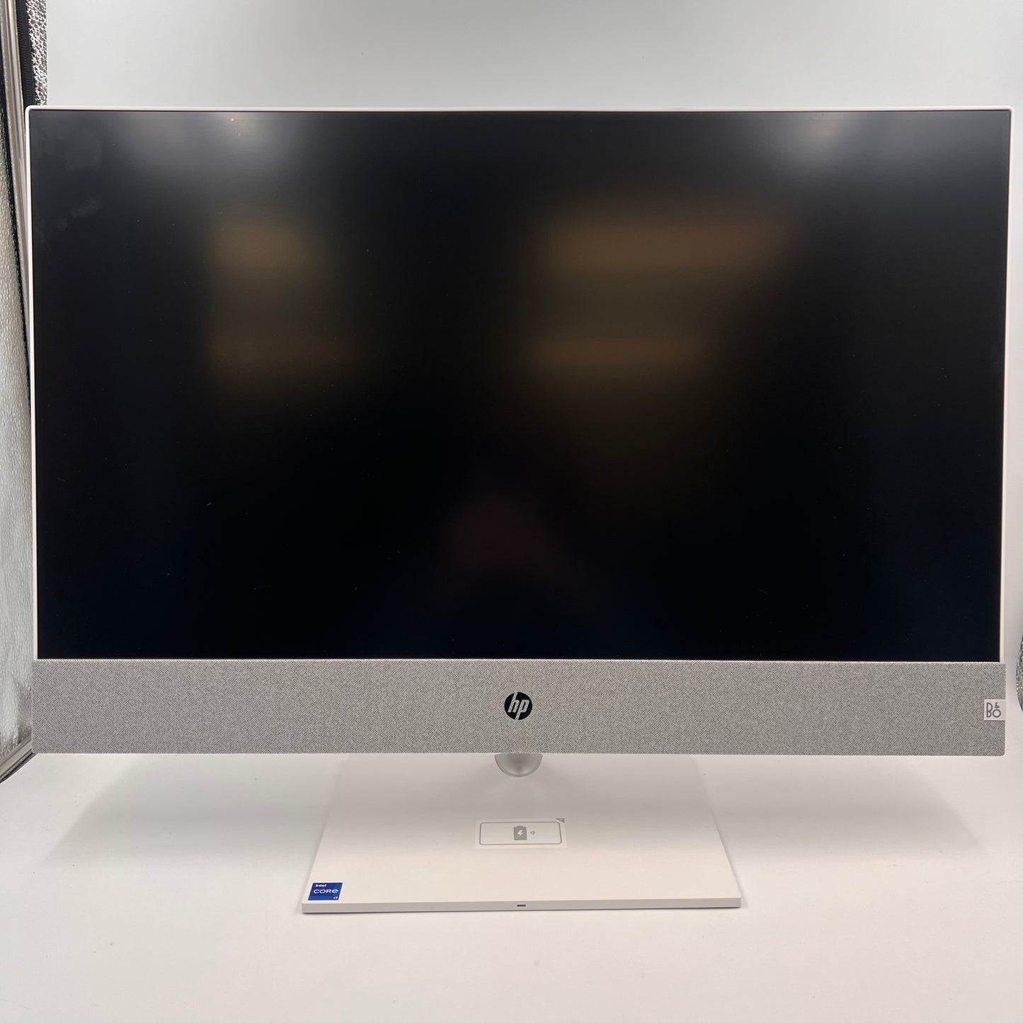 HP Pavilion 27-ca2055t 27" i7-13700T 1.40GHz 16GB RAM