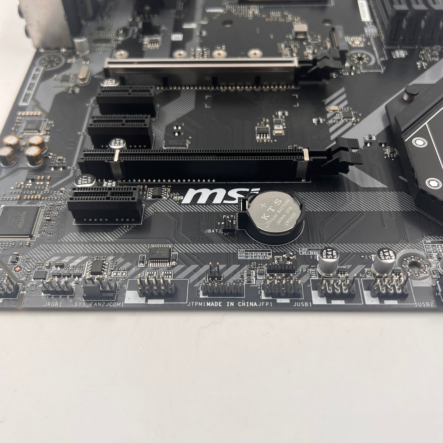 MSi Tomahawk Max MS-7C02 AM4 ATX Gaming Motherboard