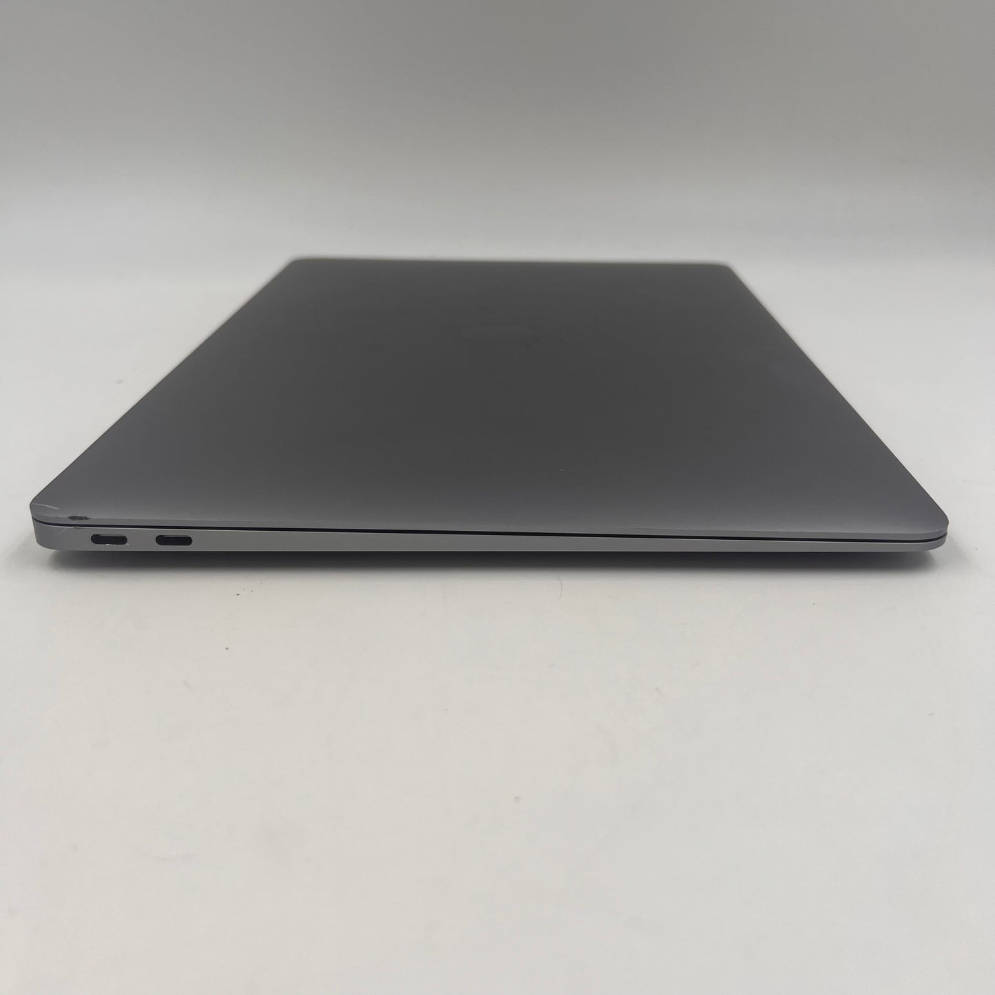 2020 Apple MacBook Air 13.3" M1 3.2GHz 8GB RAM 256GB SSD Space Gray MGN63LL/A