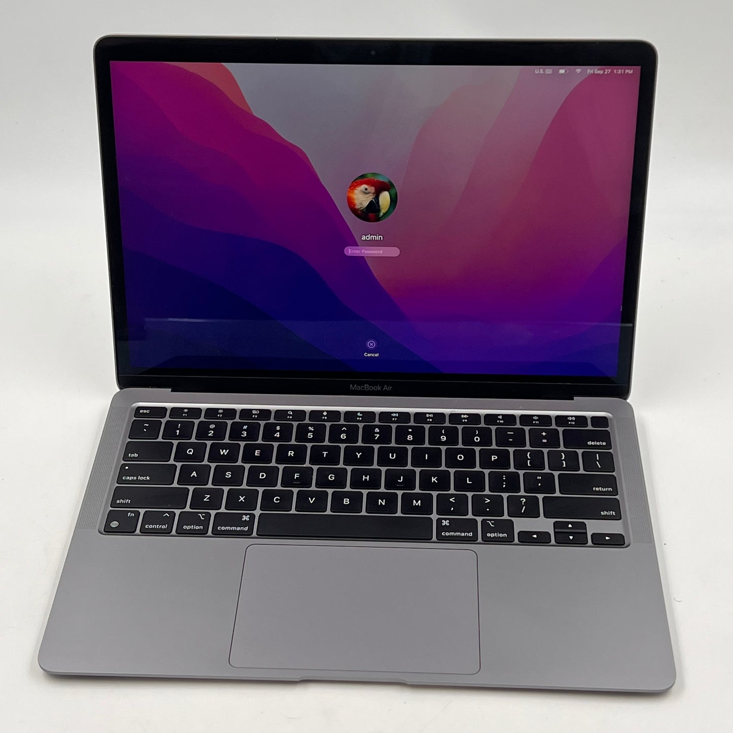 2020 Apple MacBook Air 13" M1 3.2GHz 8GB RAM 256GB SSD Space Gray A2337